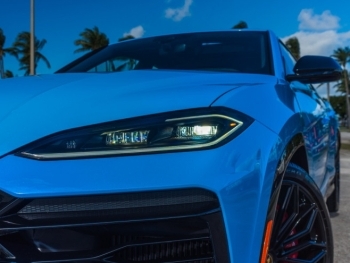 Lamborghini Urus SE Rental in Miami: The Hybrid Super SUV for a New Era image