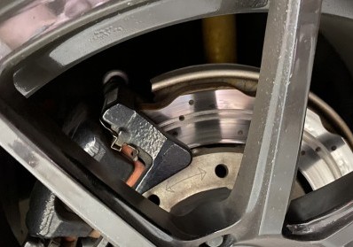 Choosing the Right Brake Pads for Your Car: A Comprehensive Guide blog image